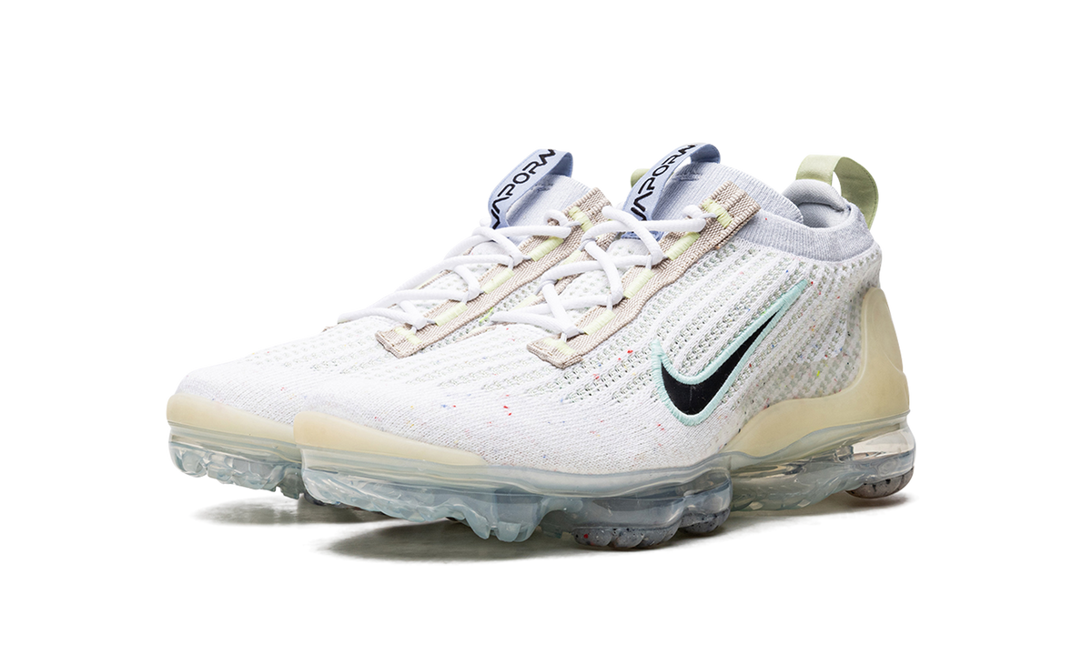 Air Vapormax 2021 FK GS "Mismatched Swoosh" DQ7758 100