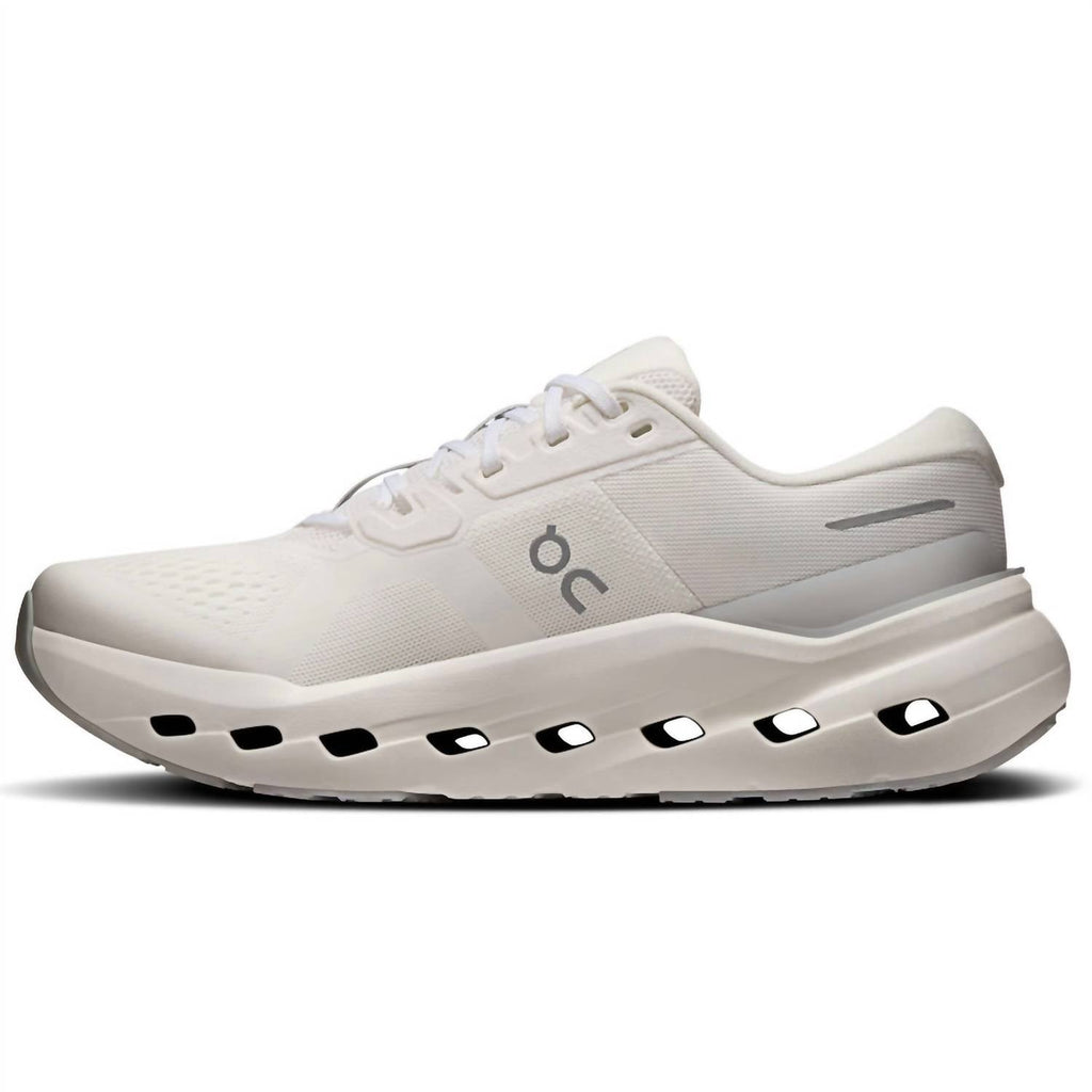 Women's Cloudrunner 3 Wide Running Shoes In White/ivory