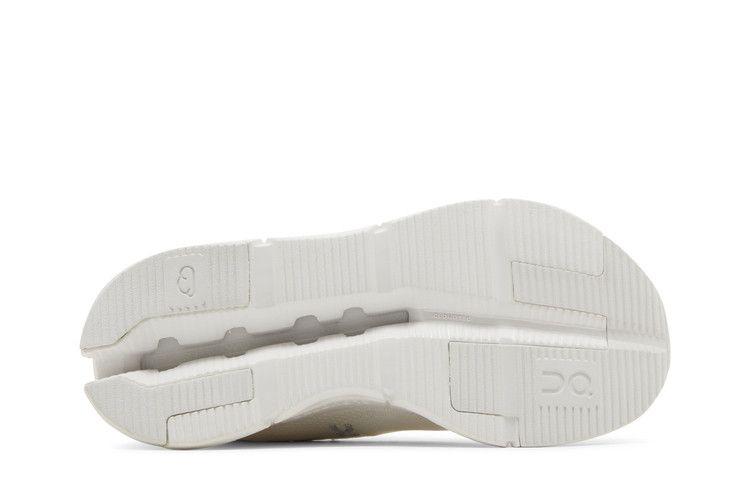 ON Wmns Cloudnova 'Undyed White'