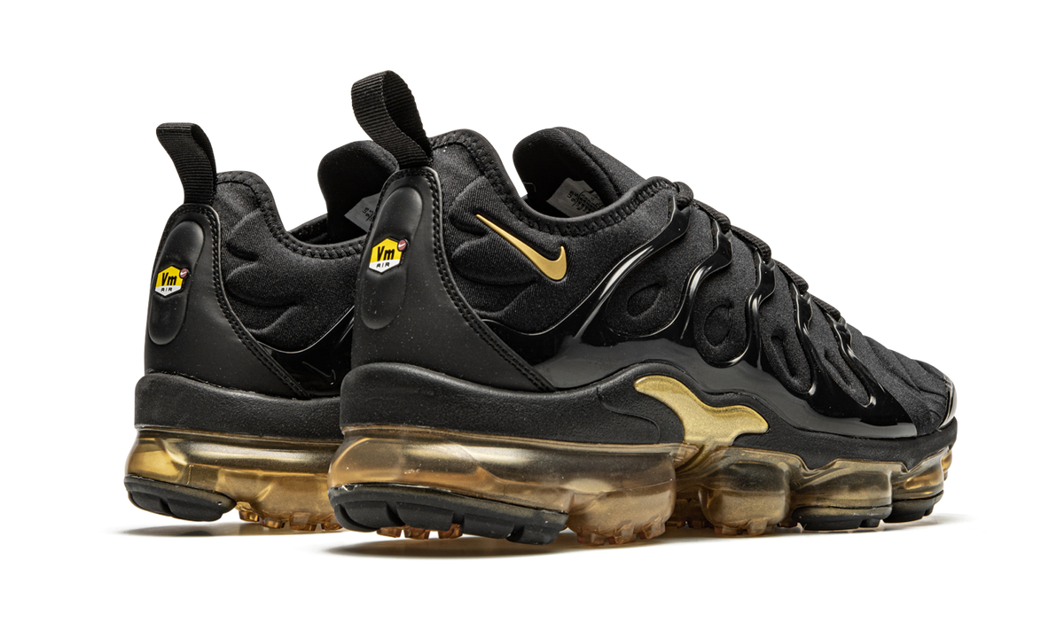 Air VaporMax Plus "Black / Gold" CW7299 001