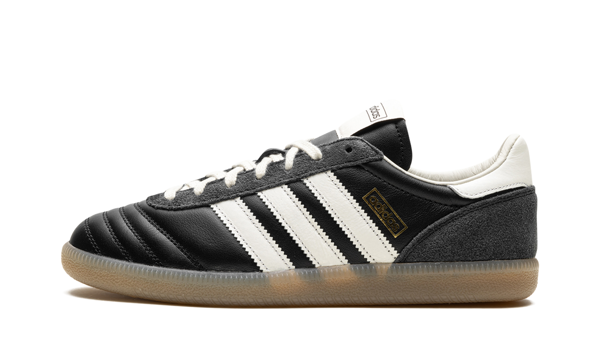 Samba JP "Sneakersnstuff" IE6242