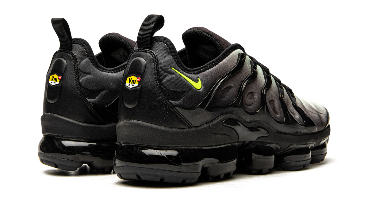 Air VaporMax Plus "Neon" CW7478 001