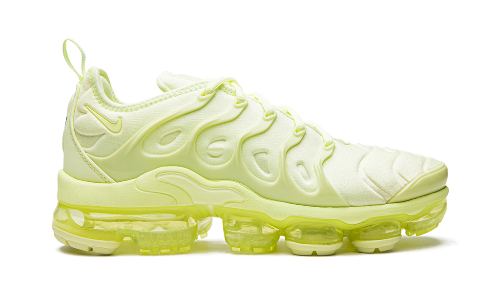 AIR VAPORMAX PLUS WMNS DJ3023 700