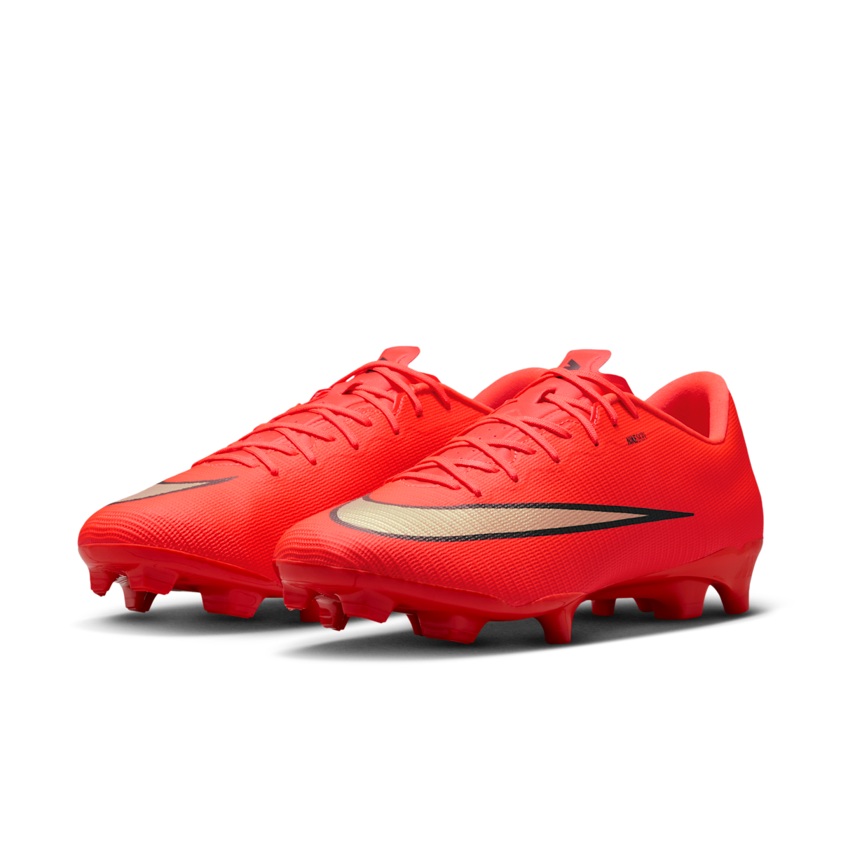 Men's Mercurial Vapor 17 Academy Multi-Ground Low-Top Soccer Cleats