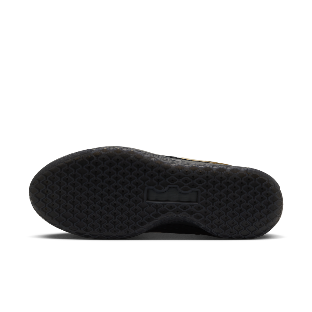 Men's LeBron Witness X Basketball Shoes