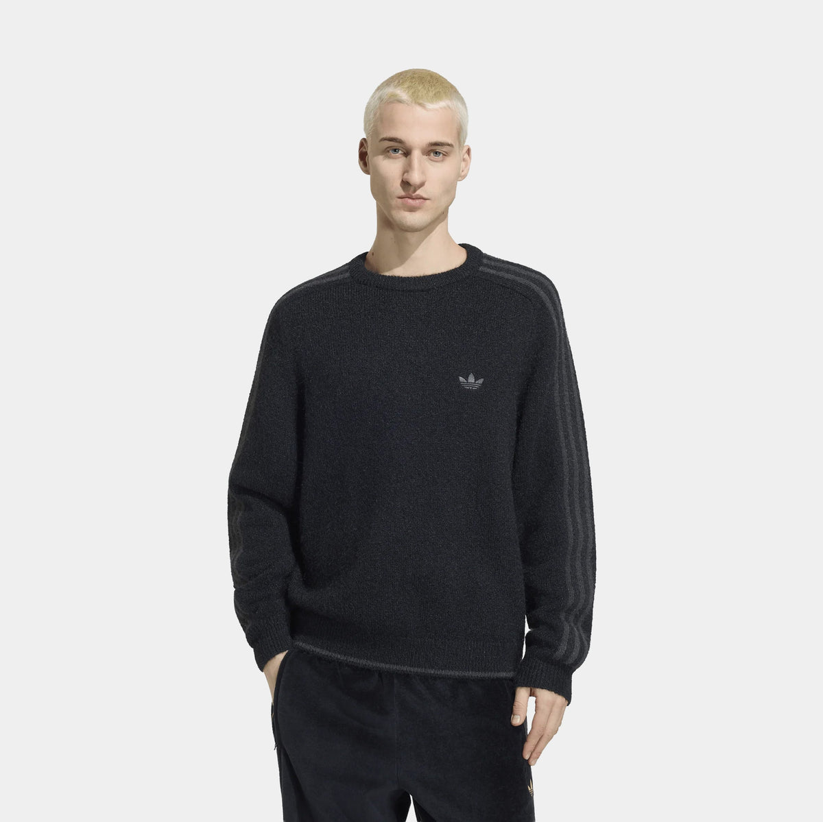 3 Stripes Fluffy Knit Mens Crewneck (Black)