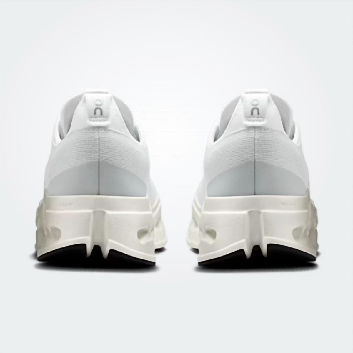Women's Cloudsurfer Max Sneakers In White