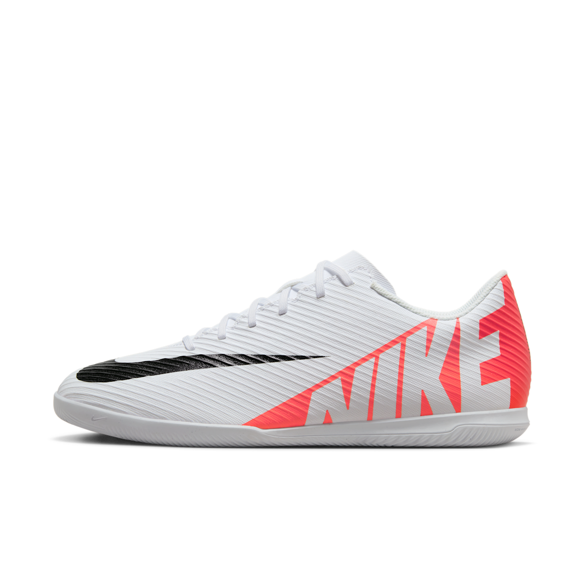 Men's Mercurial Vapor 15 Club Indoor/Court Low-Top Soccer Shoes