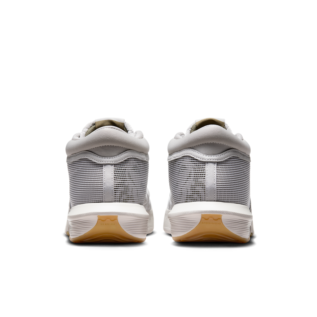 Men's LeBron Witness 8 Basketball Shoes