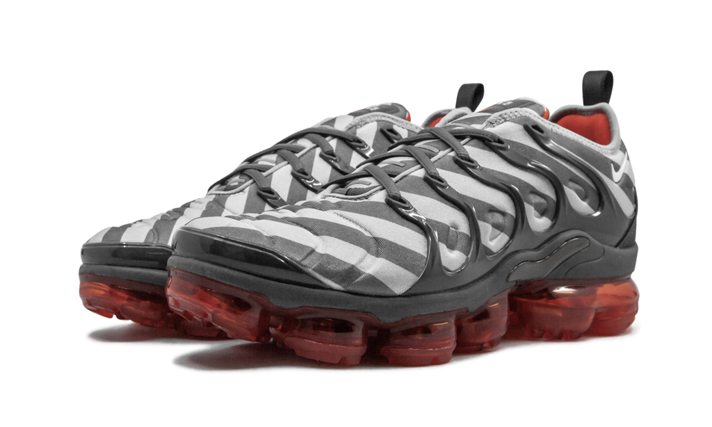 Air VaporMax Plus "Grey / Red" 924453 020