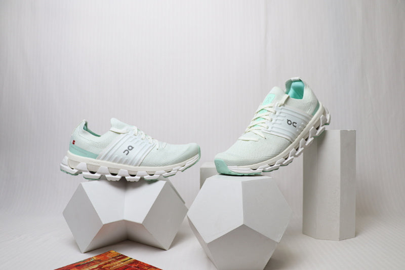 ON Cloudswift 3