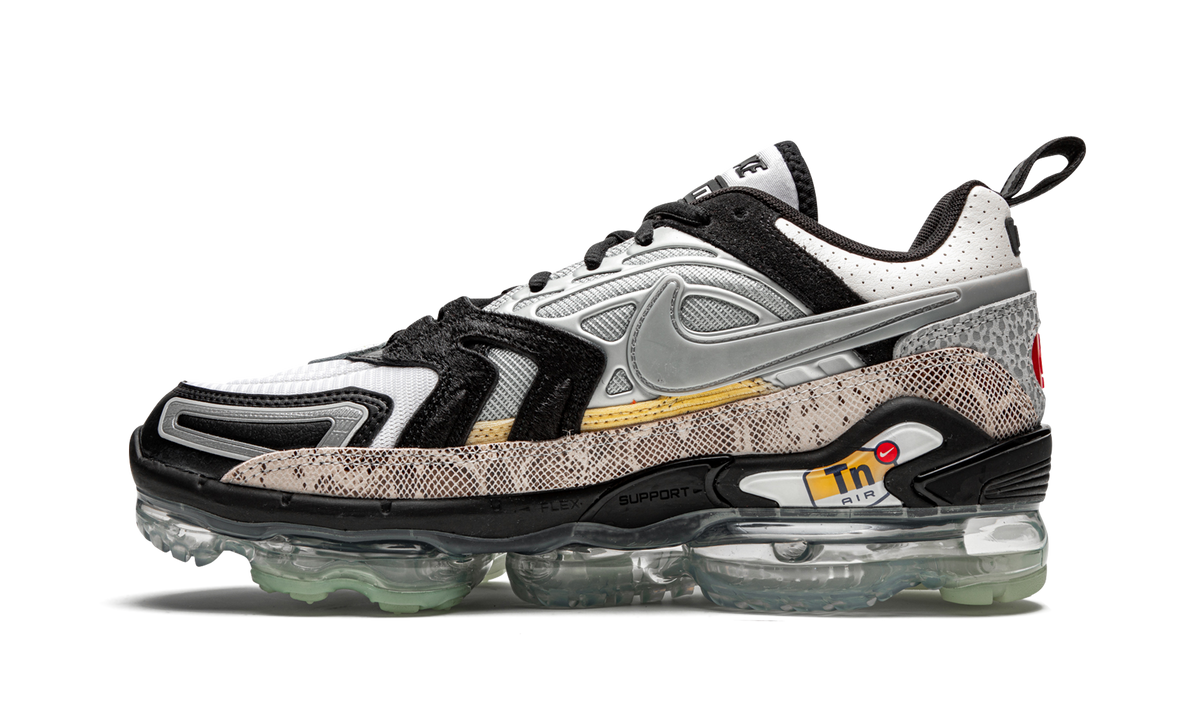 Air Vapormax EVO NRG "Collector's Closet" DD3054 001