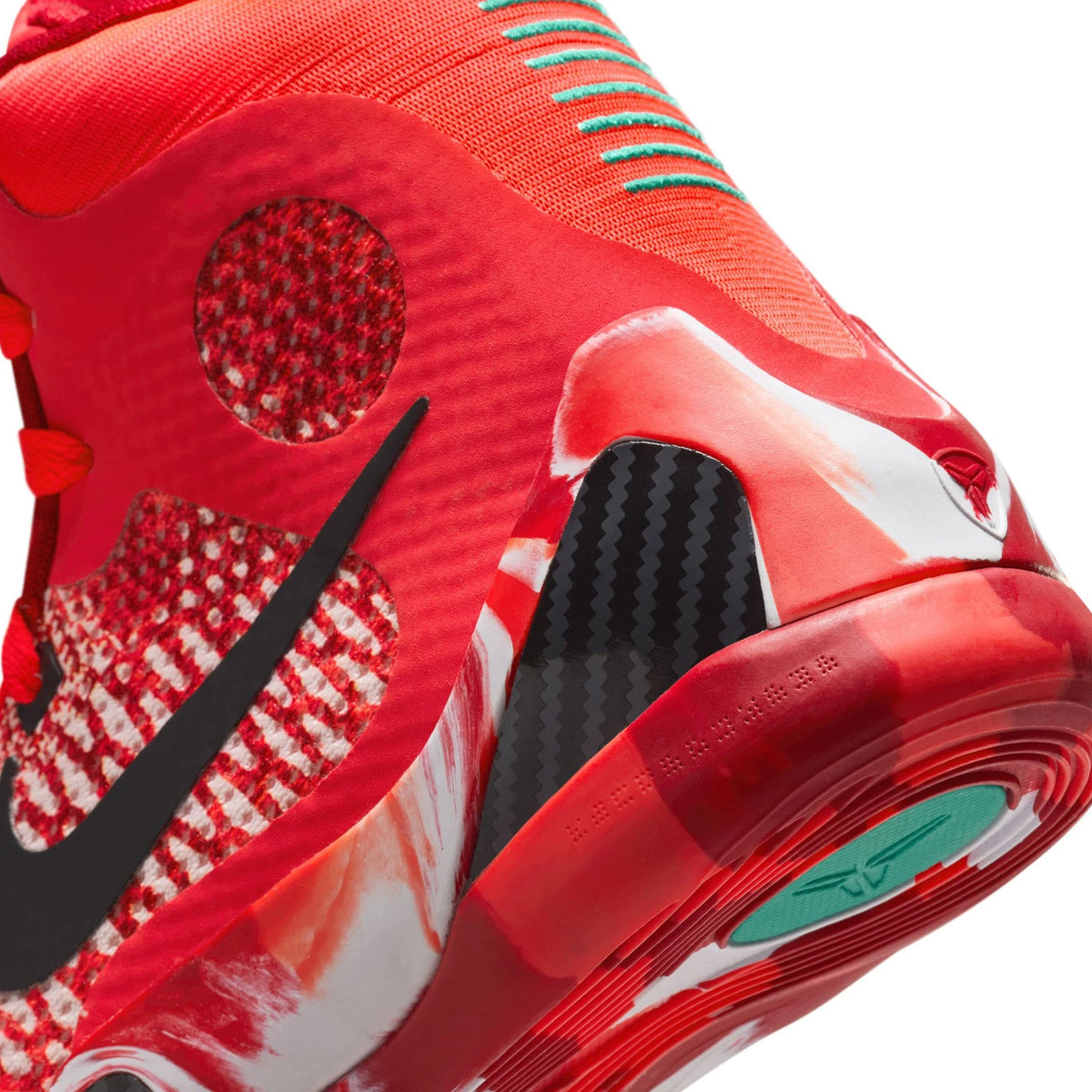 Nike Kobe 9 Elite Protro 'Christmas' GS (2024)