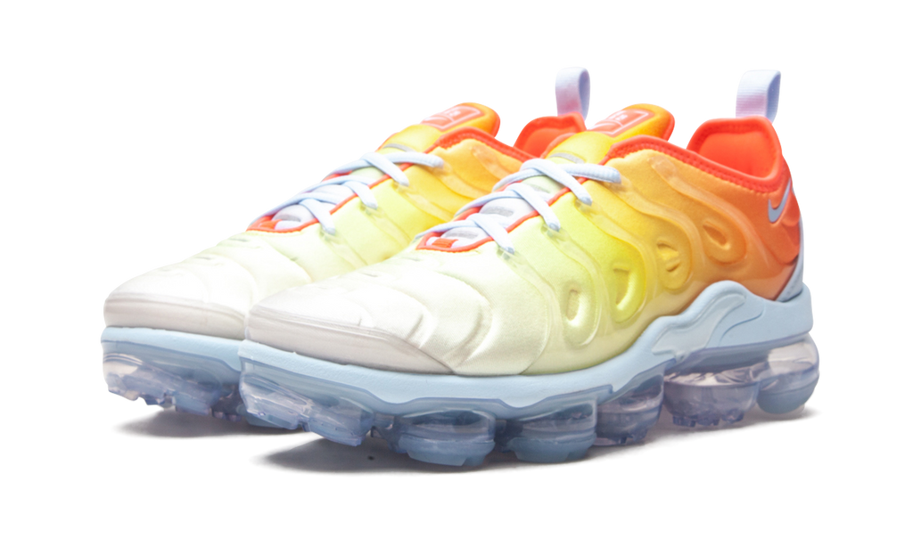 WMNS VaporMax Plus "Sunrise" CW5593 400