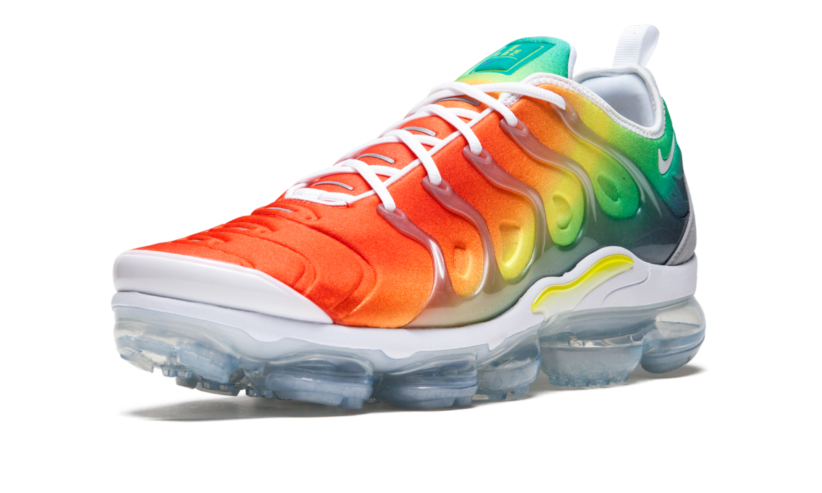 Air Vapormax Plus "Retuned Air" 924453 103