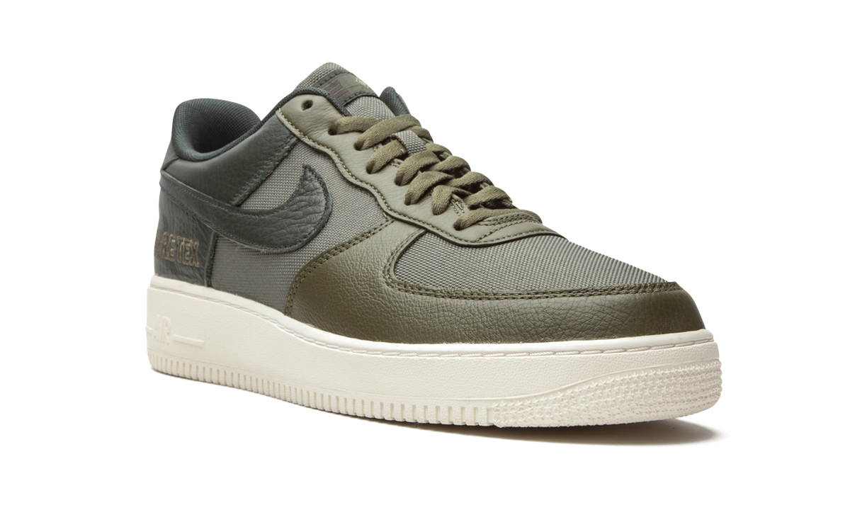 Air Force 1 Low Gore-Tex "Medium Olive" CT2858 200