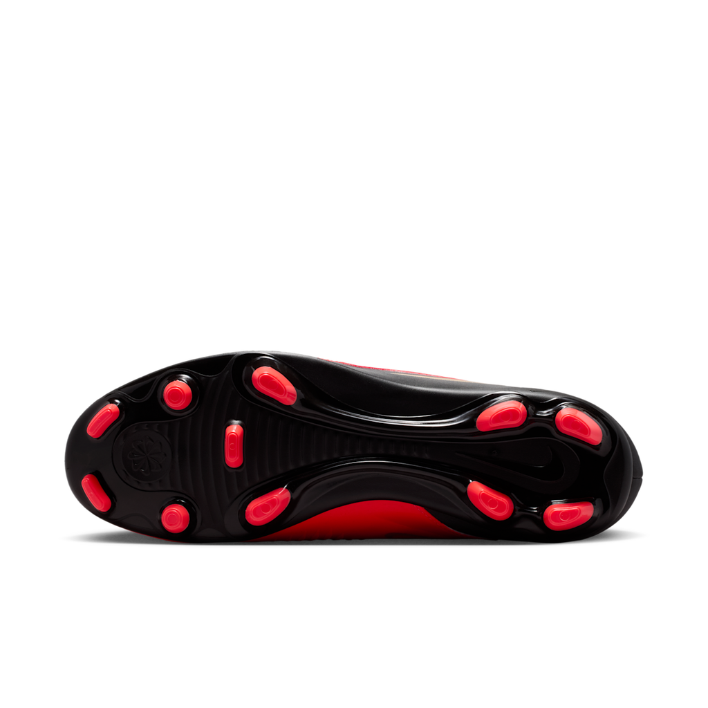 Men's Phantom 6 Low Club Multi-Ground Soccer Cleats