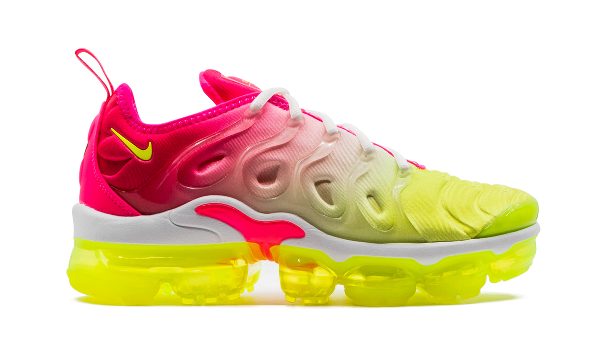 AIR VAPORMAX PLUS MNS WMNS "Pink Volt Gradient" DC2045 900