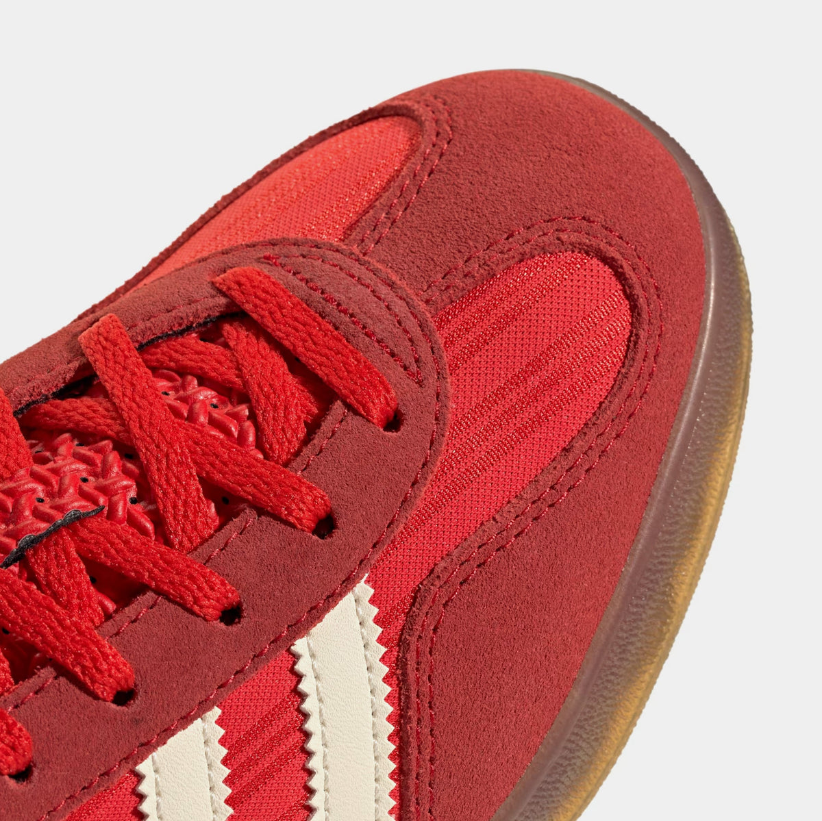 Gazelle Indoor Womens Lifestyle Shoes (Red/Better Scarlet/Cream White)