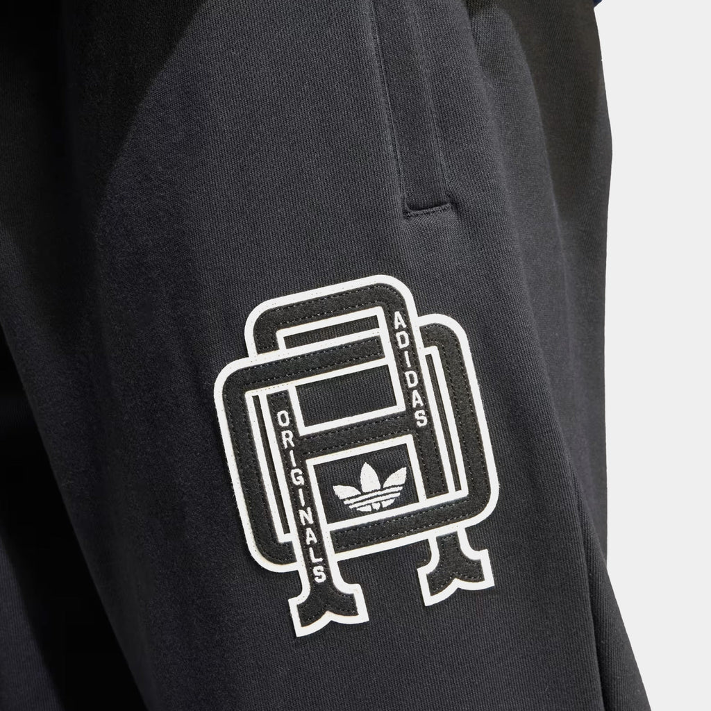 Varsity Essentials Sweatpants Mens Sweatpants (Black/White)