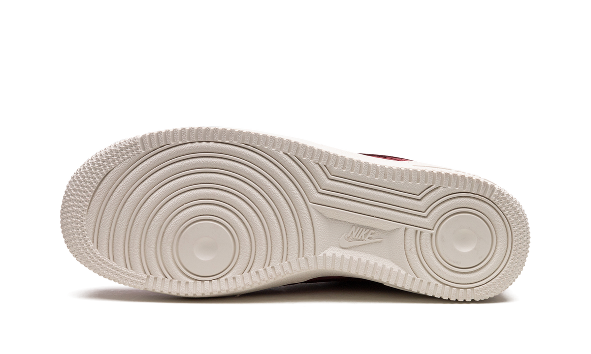 AIR FORCE 1 LO MNS WMNS "Team Red" DR9503 600