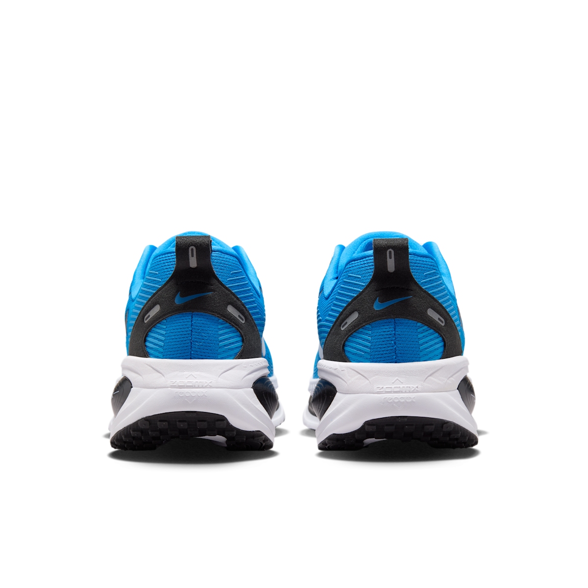 Men's Vomero 18 (Carolina Panthers) NFL Road Running Shoes