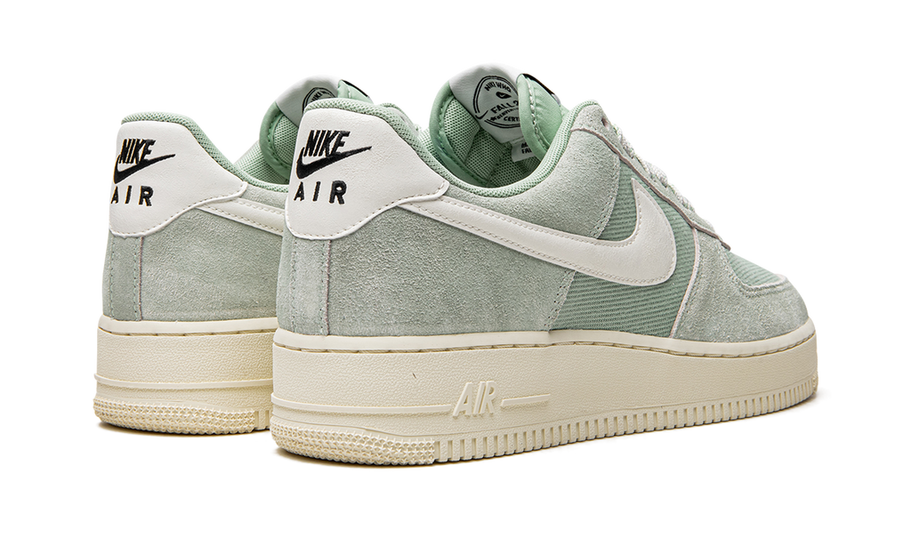 Air Force 1 "Certified Fresh" DO9801 300
