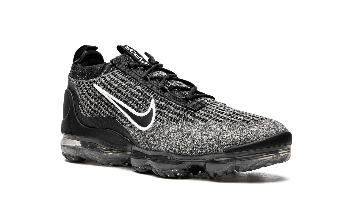 Air Vapormax 2021 FK "Oreo" DC9394 001