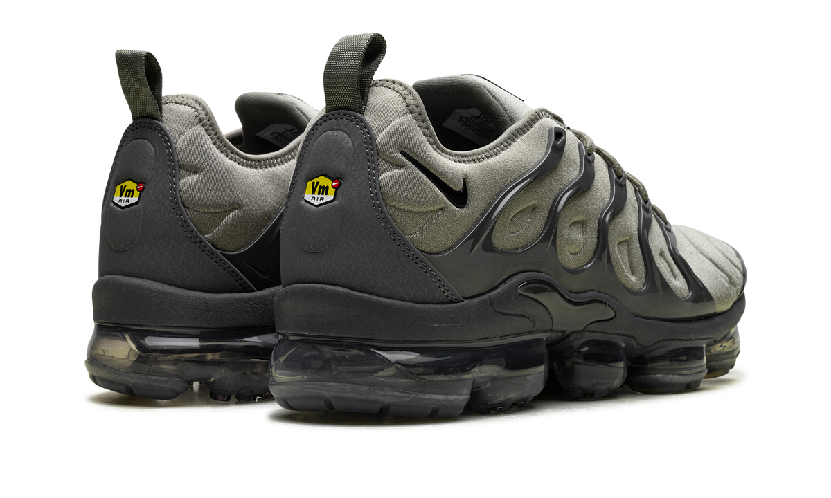 Air VaporMax Plus "Dark Stucco" AT5681 001