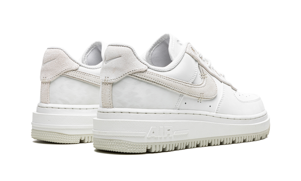 Air Force 1 Luxe "Summit White" DD9605 100