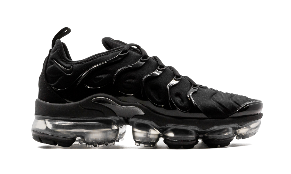 AIR VAPORMAX PLUS WMNS "Triple Black" DH1063 001