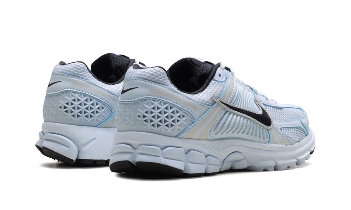 Zoom Vomero 5 WMNS "Blue Tint" FJ2028 401
