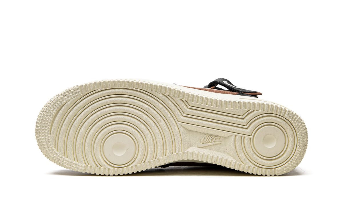 Air Force 1 Mid ' 07 LUX "Certified Fresh" DQ8766 001